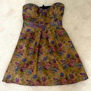 Free People strapless jacquard style minidress, Size 0, so cute and great colors